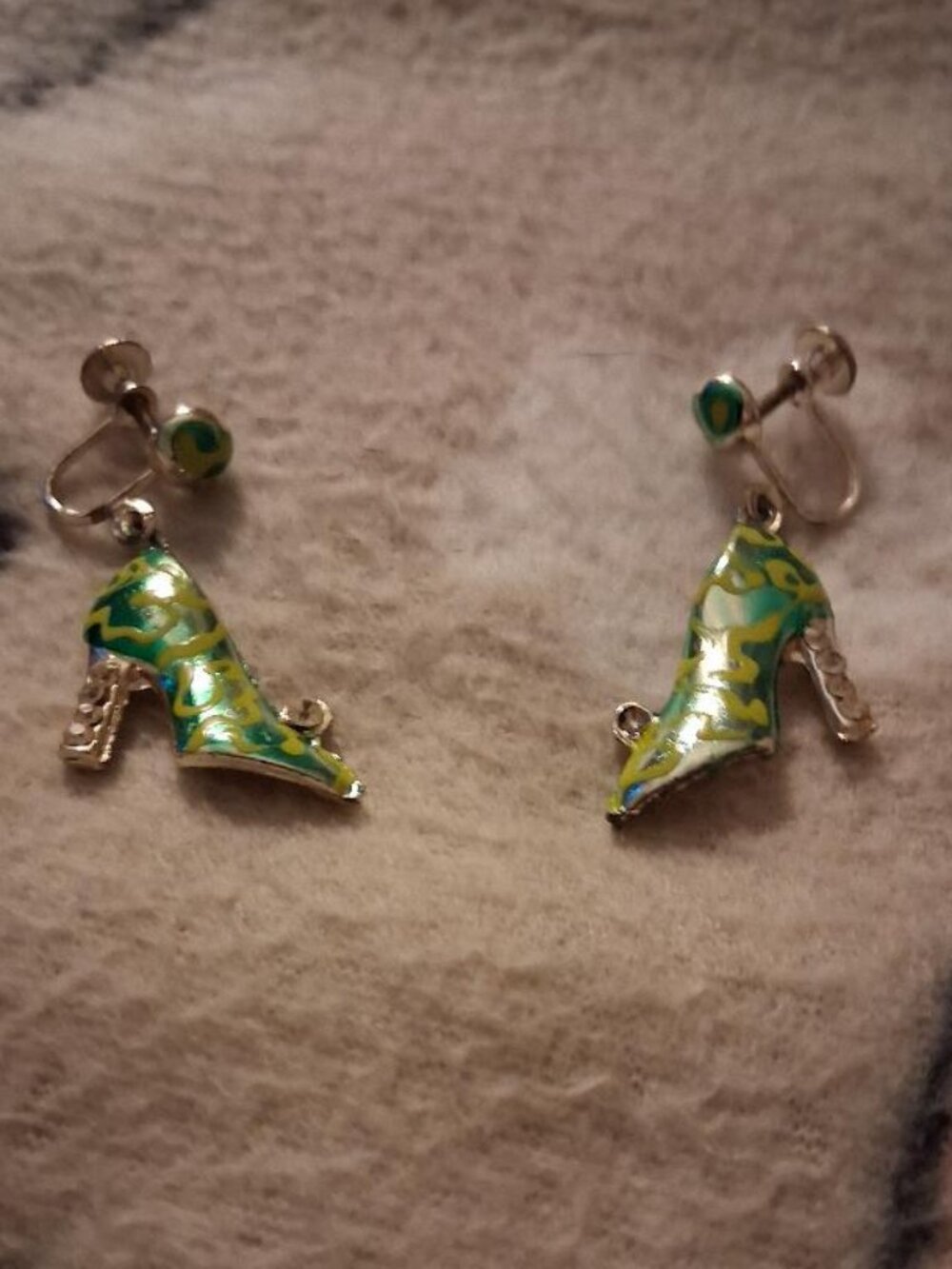 very vintage  clip on earrings